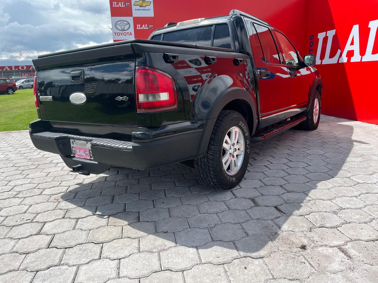 FORD EXPLORER SPORT TRAC 4X4