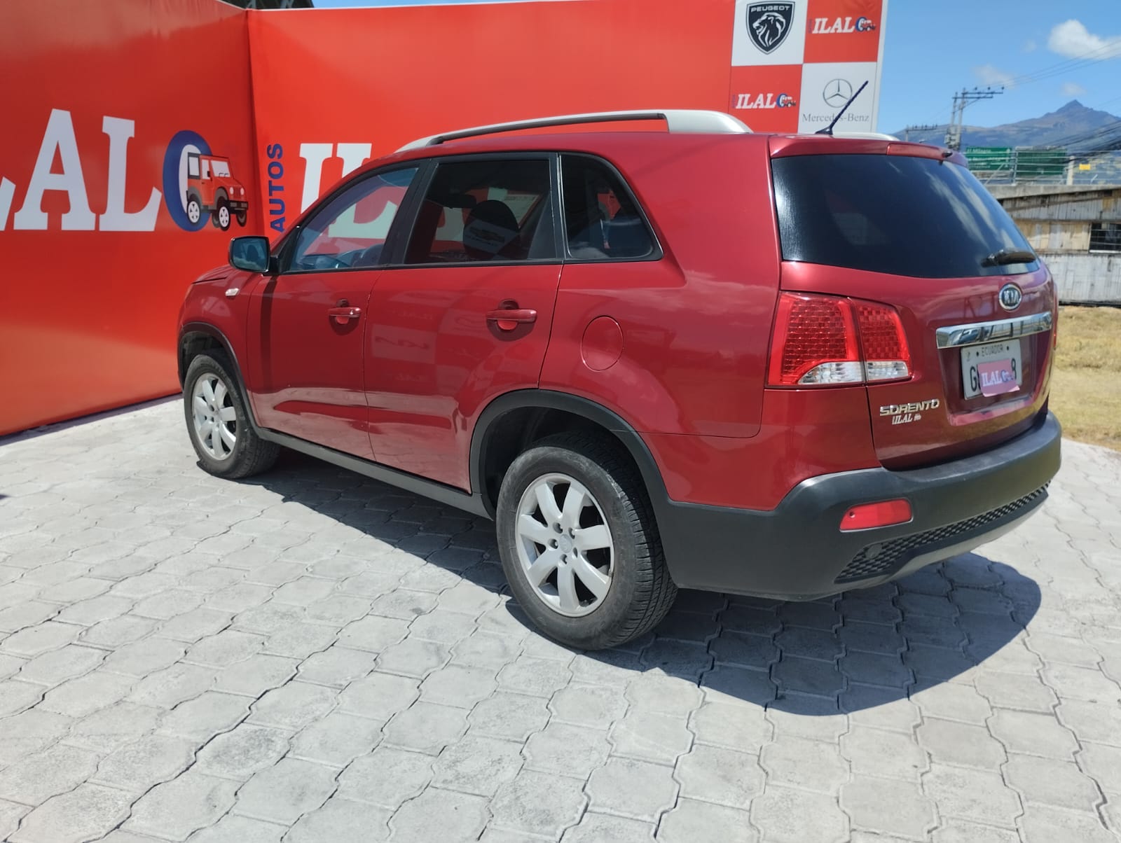 KIA SORENTO 2.4L GSL 6MT 4X2 2012