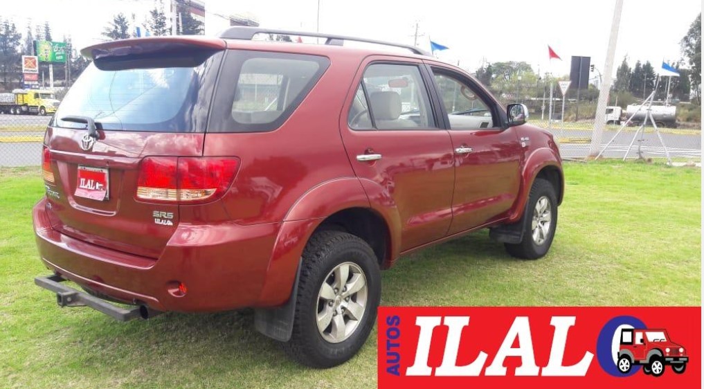 Toyota FORTUNER 2007
