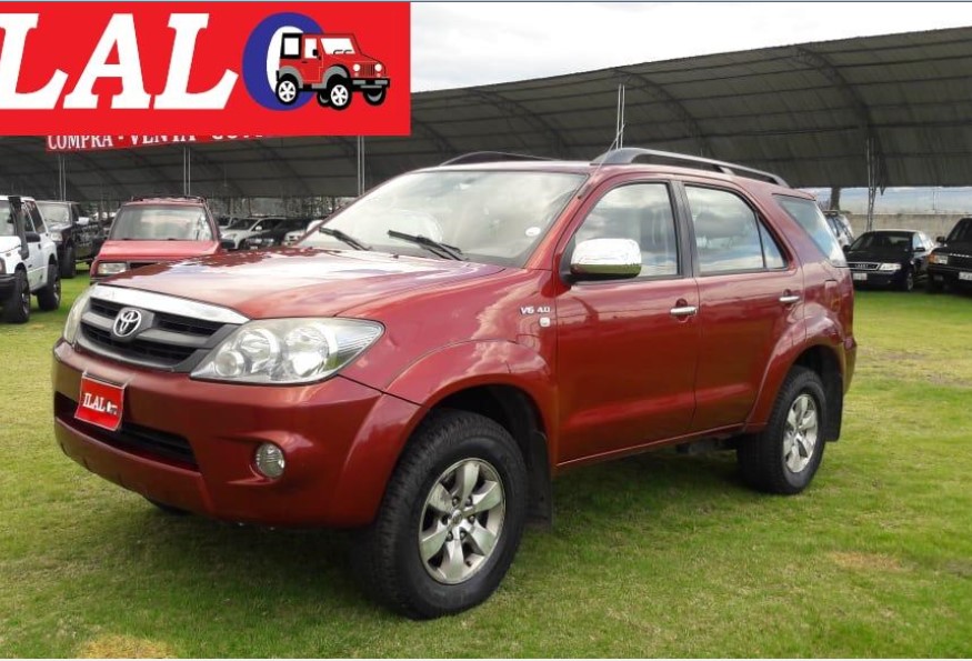 Toyota FORTUNER 2007