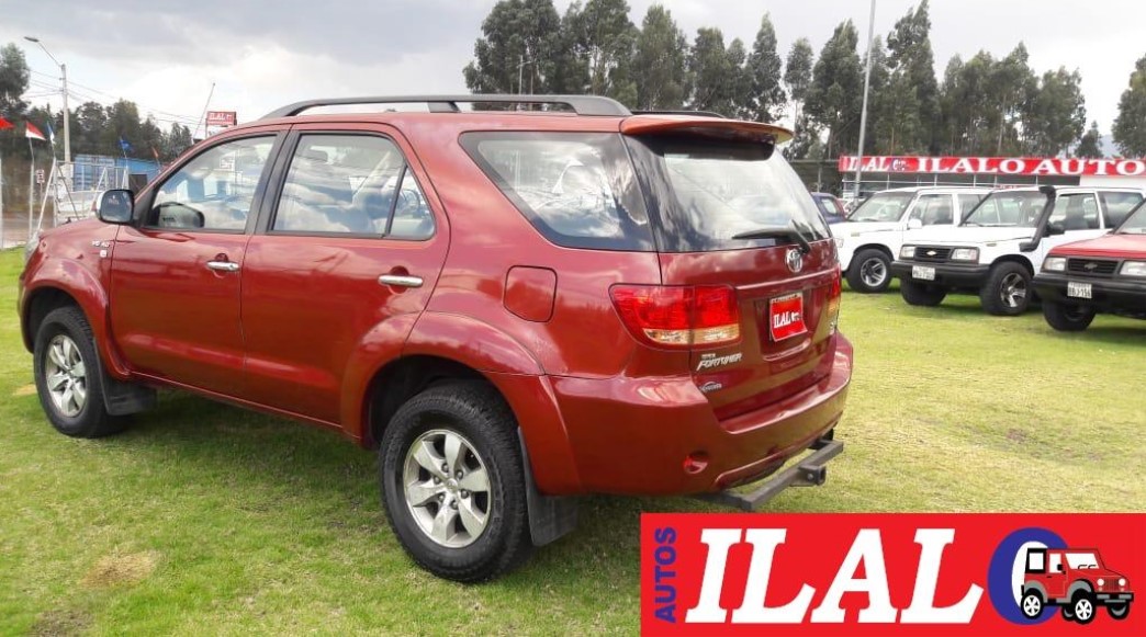 Toyota FORTUNER 2007