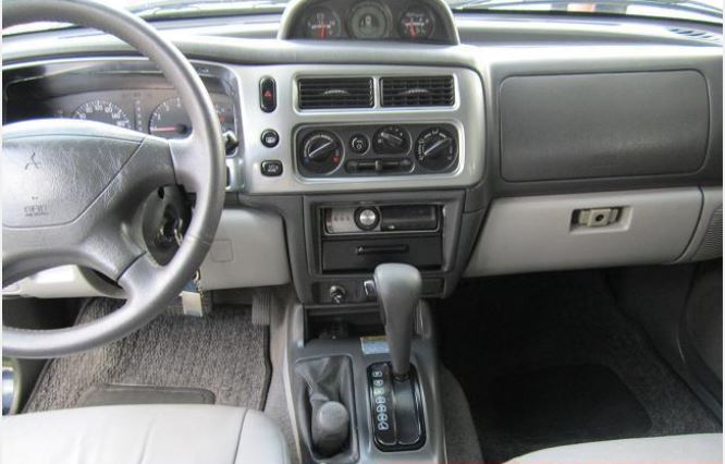 Mitsubishi MONTERO / SPORT / TA 2001