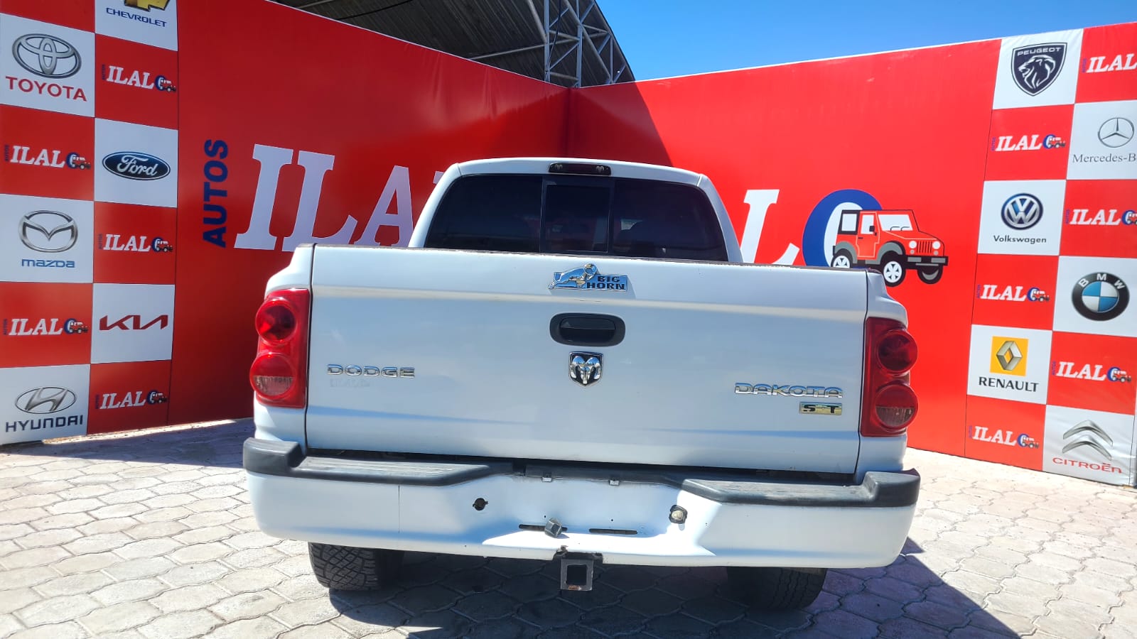 DAKOTA Dodge 2011