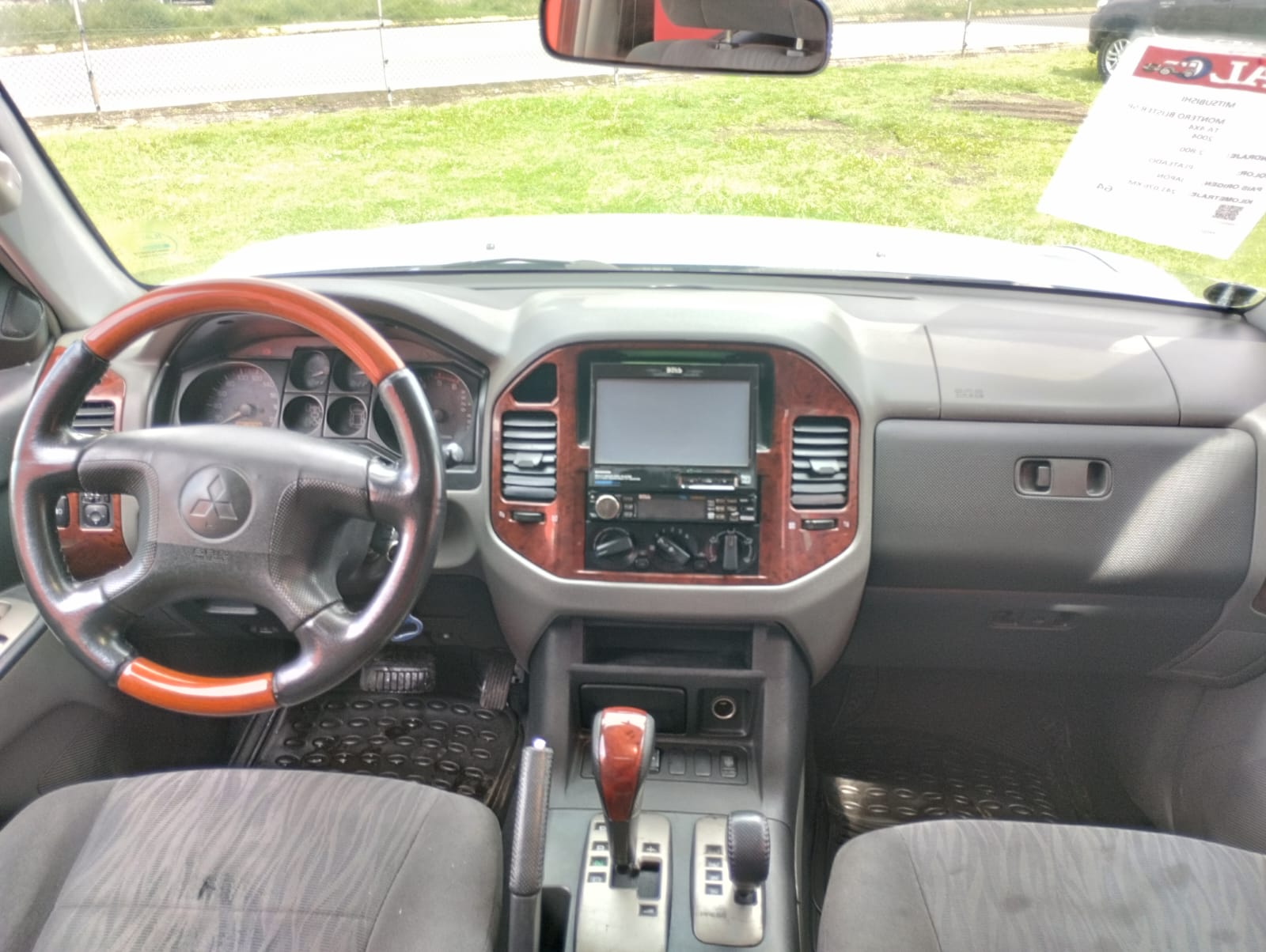 Mitsubishi MONTERO 5P / 2.8 / TA FULL EQUIPO