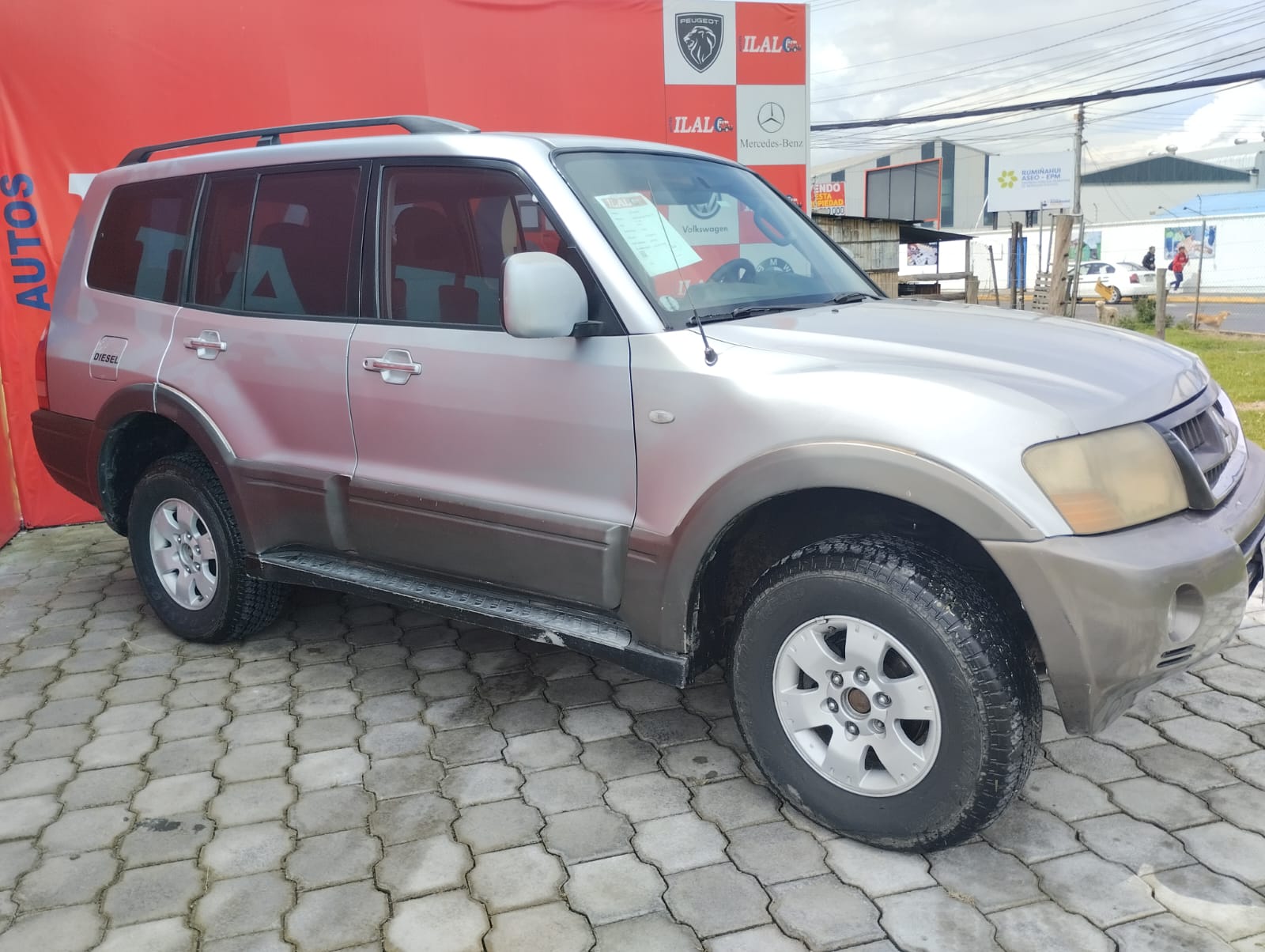 Mitsubishi MONTERO 5P / 2.8 / TA FULL EQUIPO