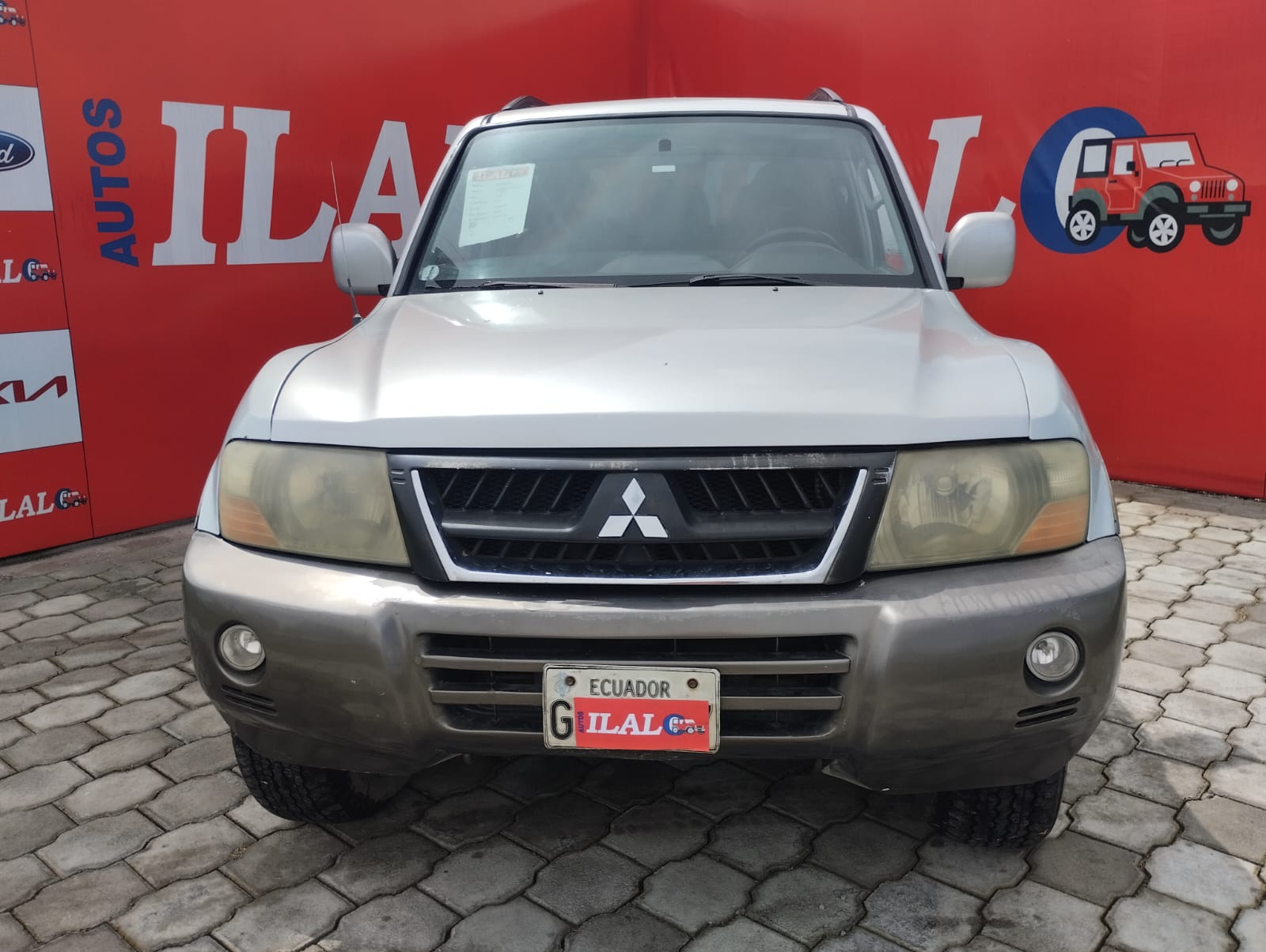 Mitsubishi MONTERO 5P / 2.8 / TA FULL EQUIPO