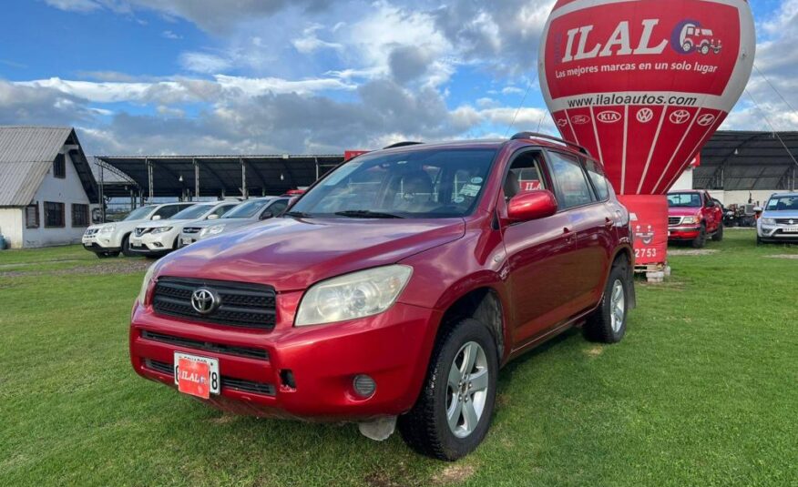 TOYOTA RAV 4X2 5P T/M