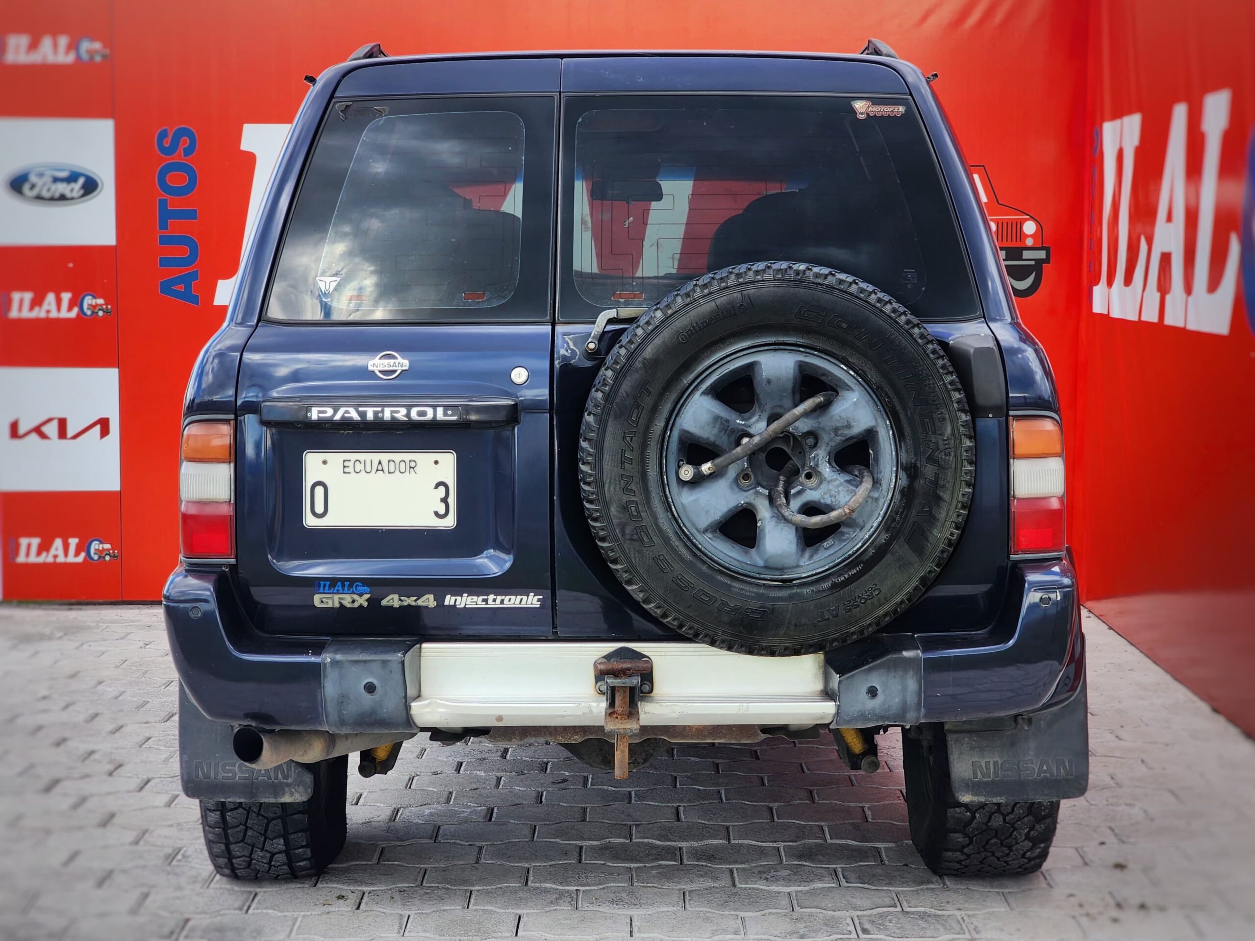 NISSAN PATROL GRX 4X4 AT