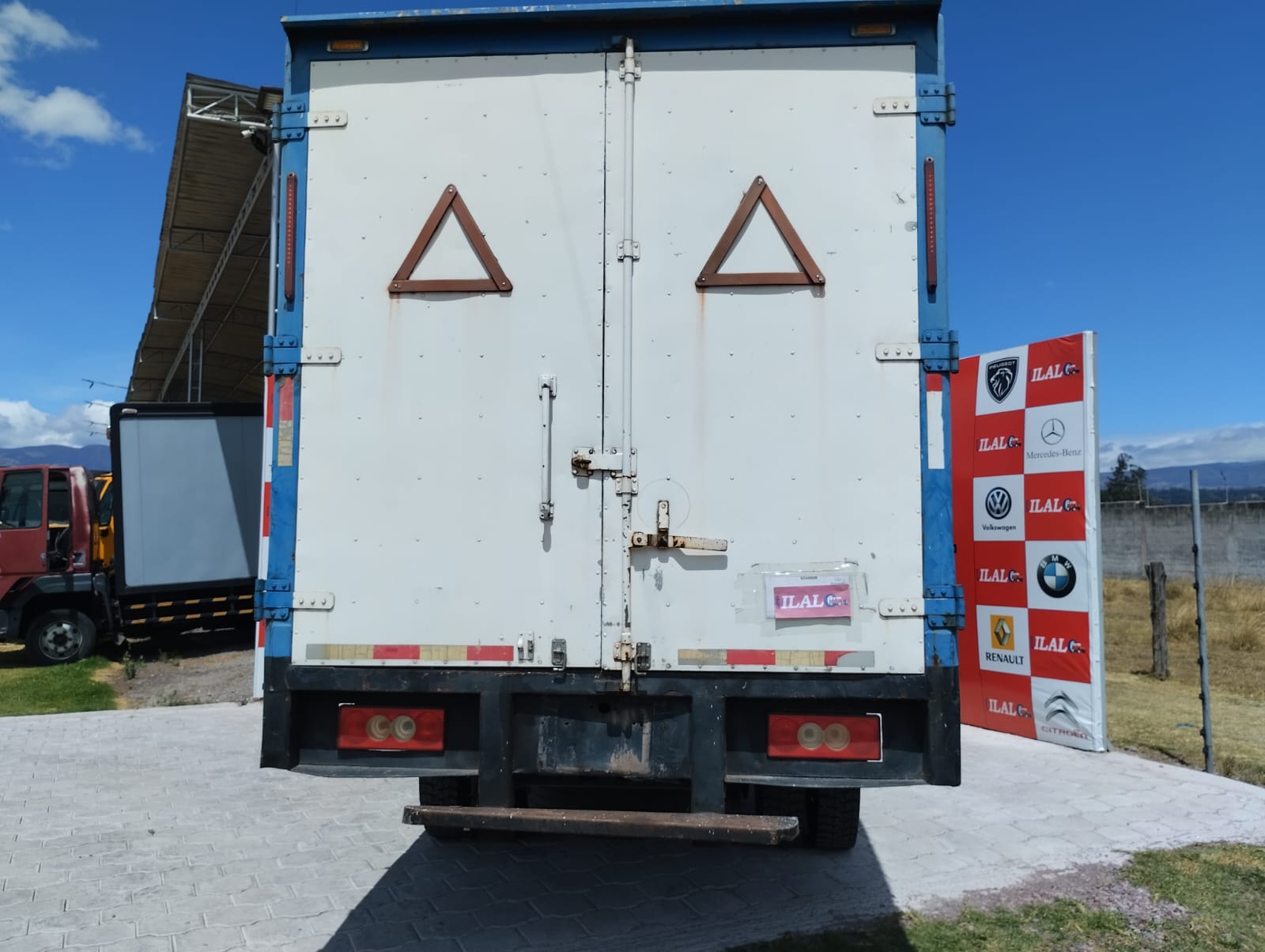 FOTON AUMARK S BJ1088 AC 3 8 2P 4X2 TM