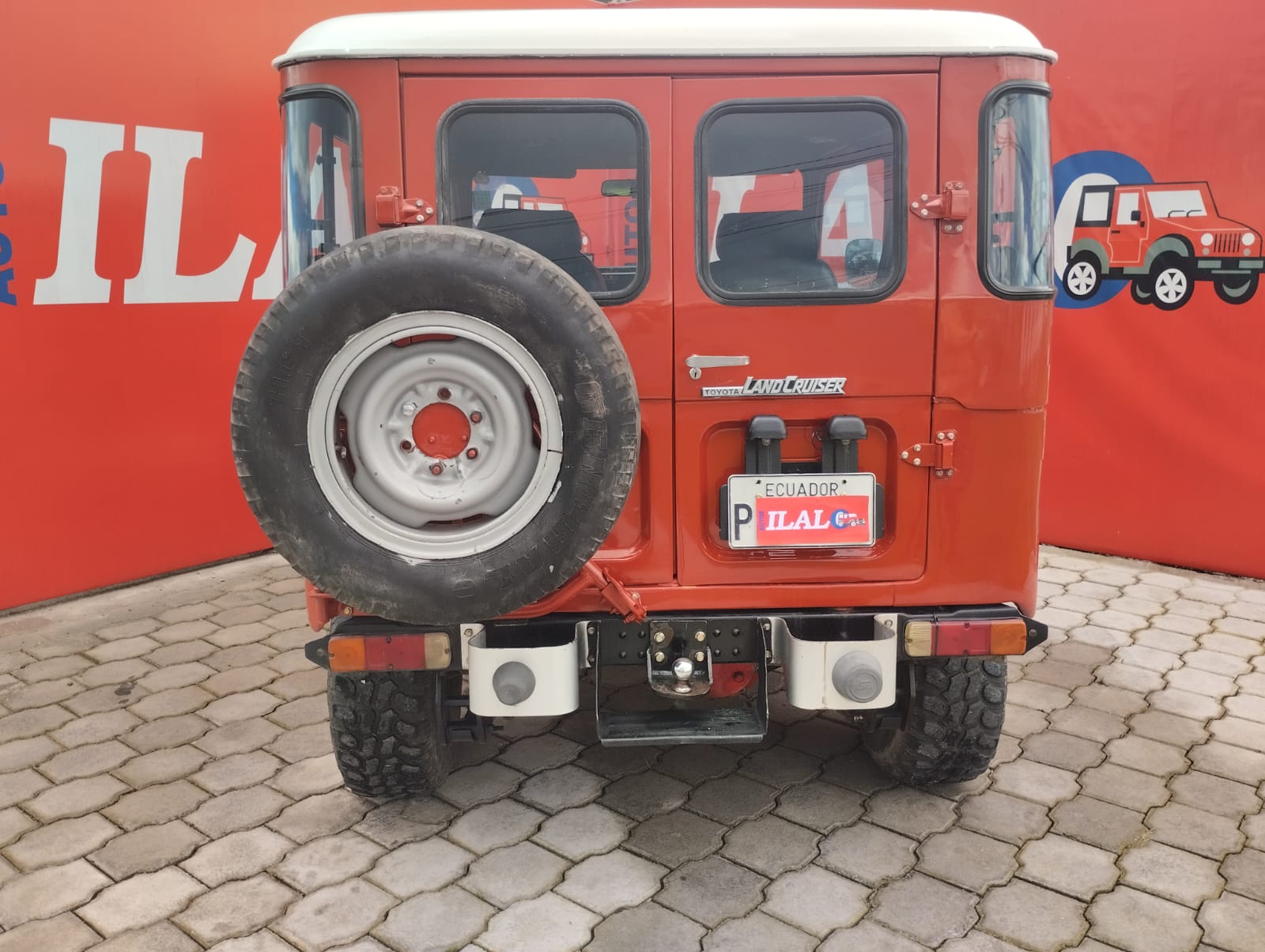 TOYOTA LAND CRUISER