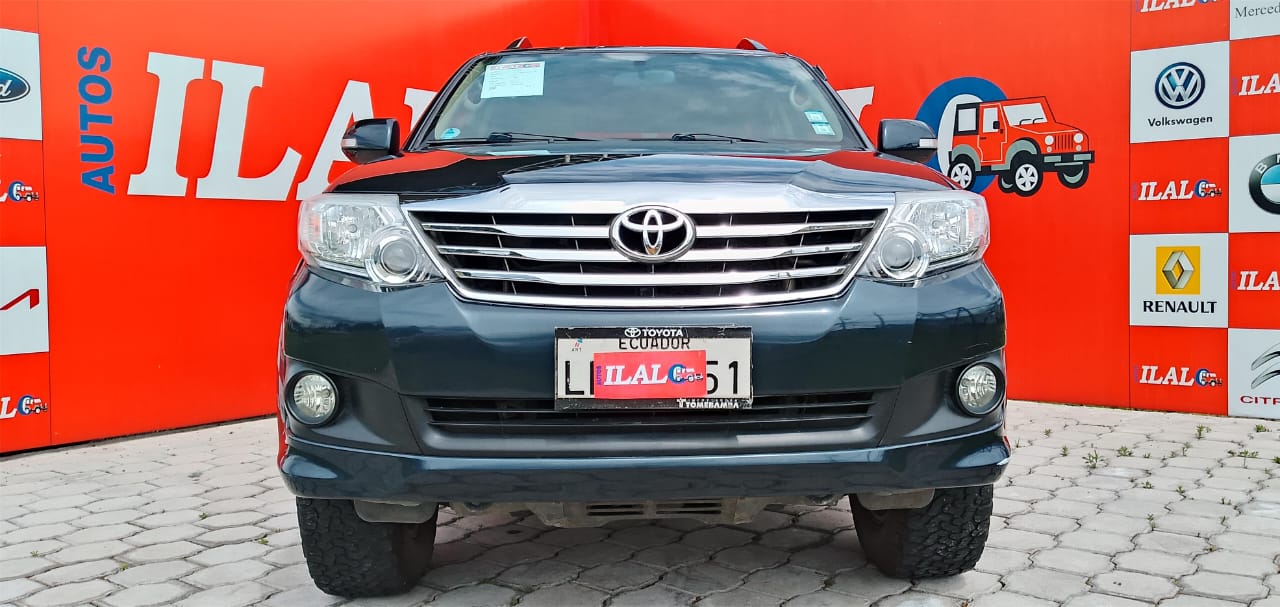 Toyota FORTUNER AC 2 7 5P 4X4 TM