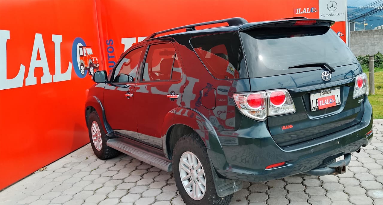 Toyota FORTUNER AC 2 7 5P 4X4 TM