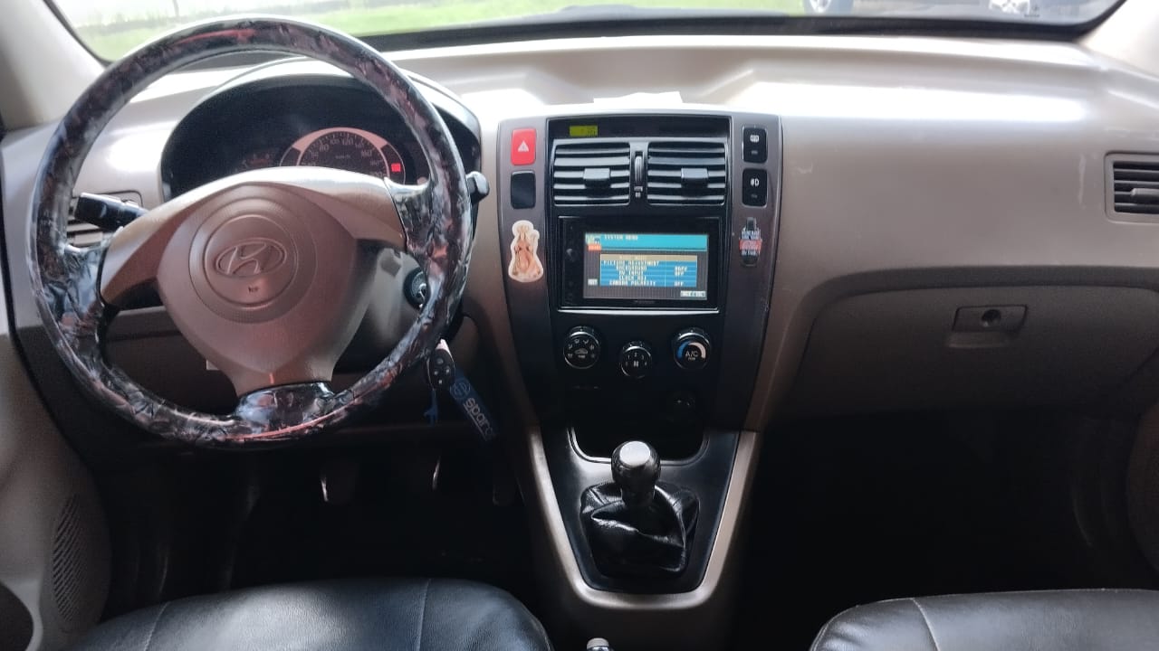 HYUNDAI TUCSON 5P 4X2 2.0 TM DIESEL AÑO 2010