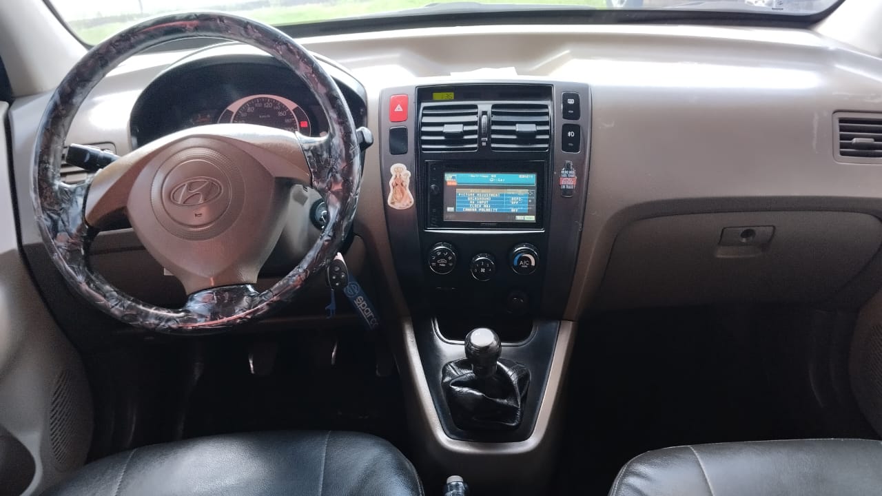 HYUNDAI TUCSON 5P 4X2 2.0 TM DIESEL AÑO 2010