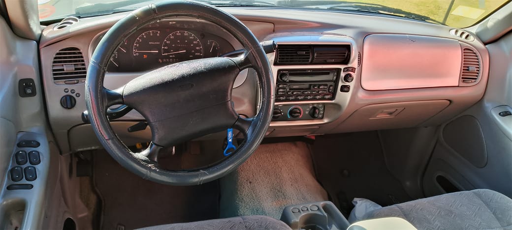 FORD EXPLORER XLT AÑO 1998 TA