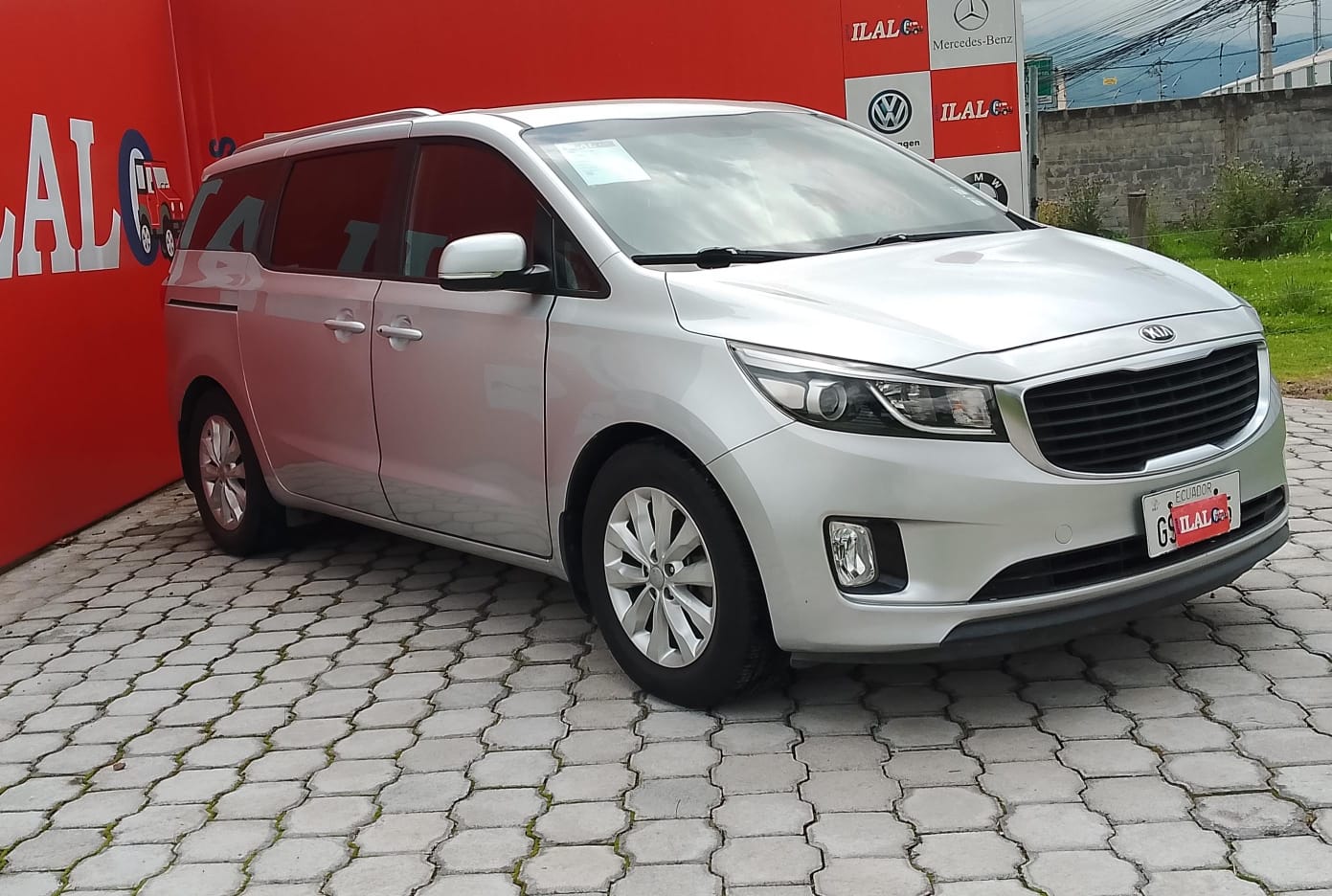 KIA CARNIVAL AÑO 2018 TA 8 PASAJEROS