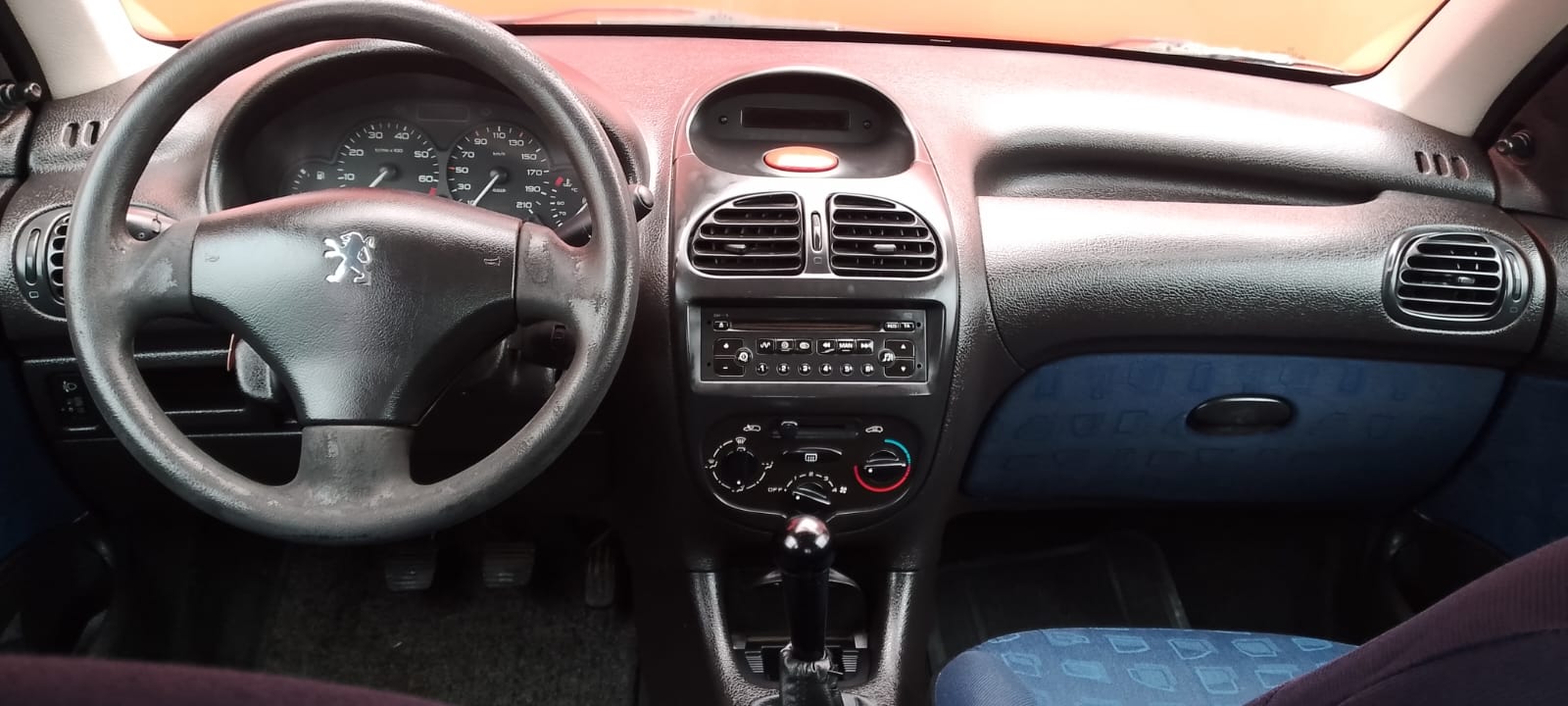 PEUGEOT 206 AÑO 2004 TM